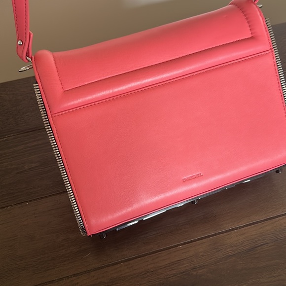 Diesel Purse - Picture 5 of 10